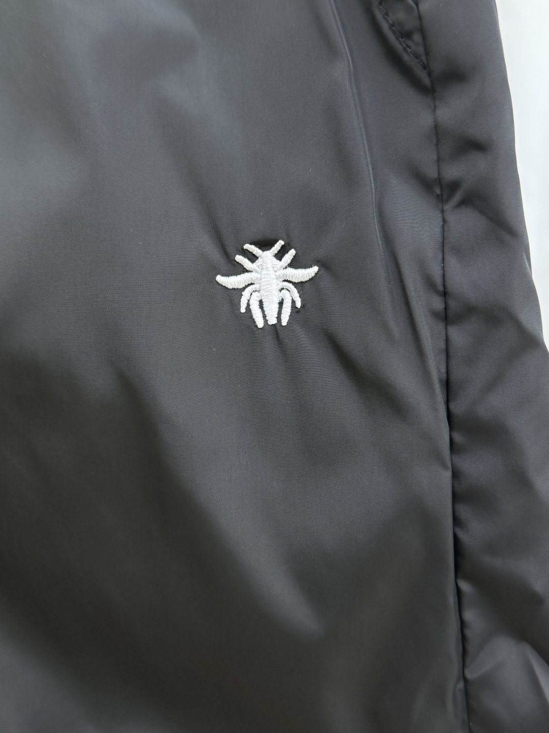 早春 CD 🔥🔥Ss独家专供新款休闲沙滩短裤🩳高端版本！定制面料 内里纱网 透气舒适度高，细节无可挑剔，