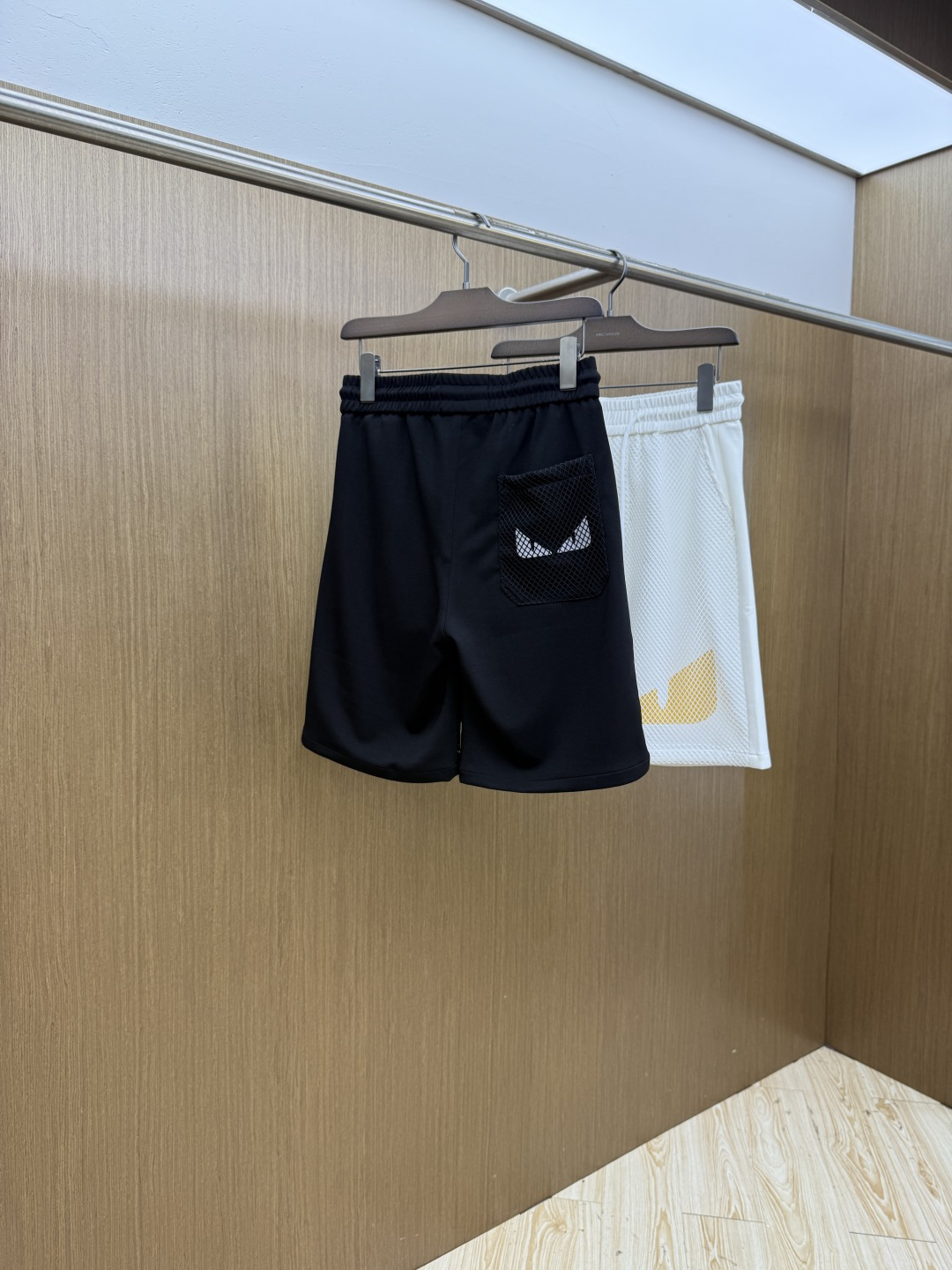 早春 FD 🔥🔥Ss独家专供新款休闲沙滩短裤🩳高端版本！定制面料 内里纱网 透气舒适度高，细节无可挑剔，