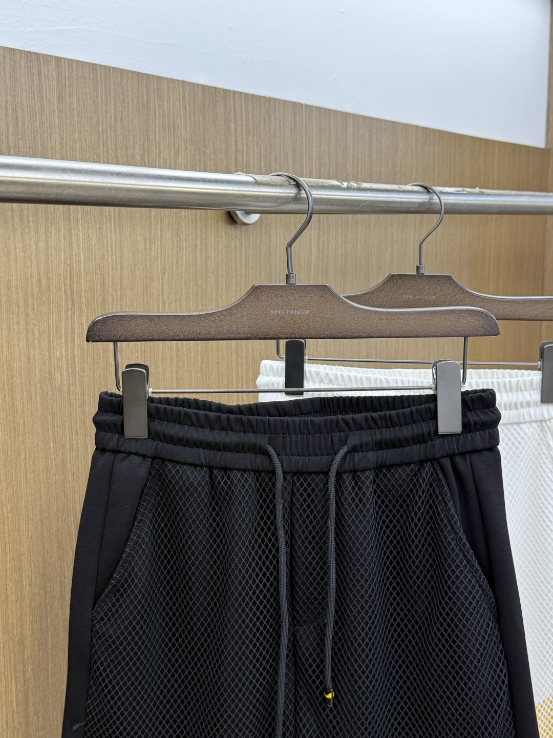 早春 FD 🔥🔥Ss独家专供新款休闲沙滩短裤🩳高端版本！定制面料 内里纱网 透气舒适度高，细节无可挑剔，