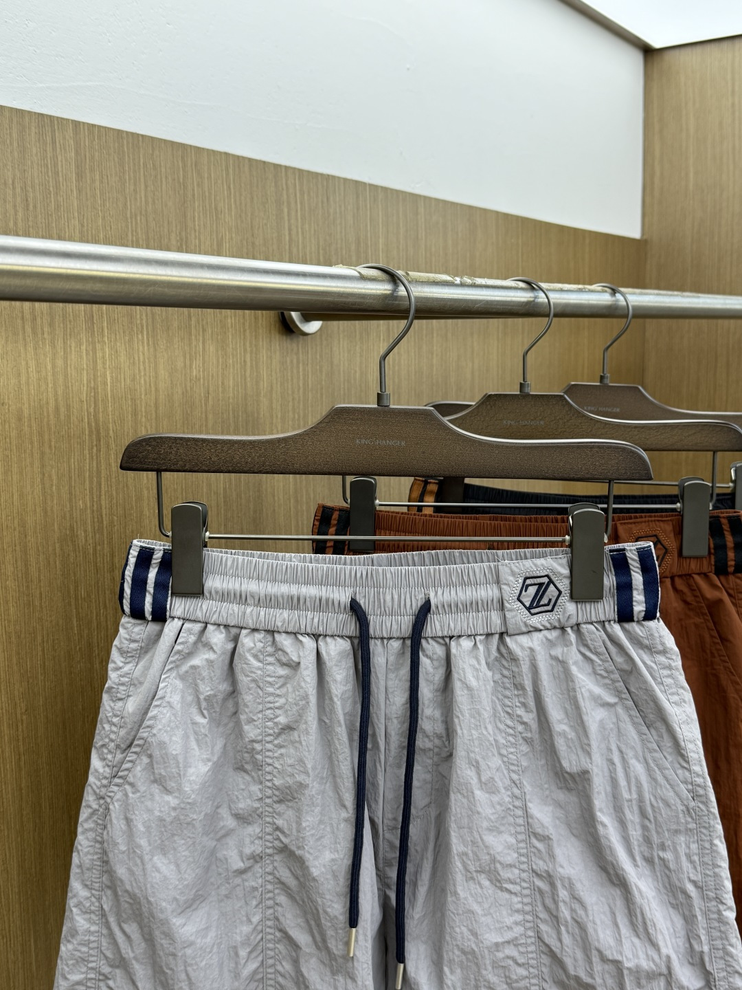 早春 ZZ 🔥🔥Ss独家专供新款休闲沙滩短裤🩳高端版本！定制面料 内里纱网 透气舒适度高，细节无可挑剔，