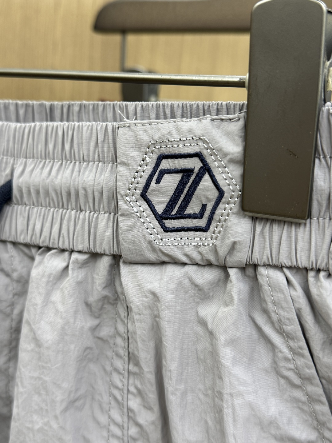 早春 ZZ 🔥🔥Ss独家专供新款休闲沙滩短裤🩳高端版本！定制面料 内里纱网 透气舒适度高，细节无可挑剔，