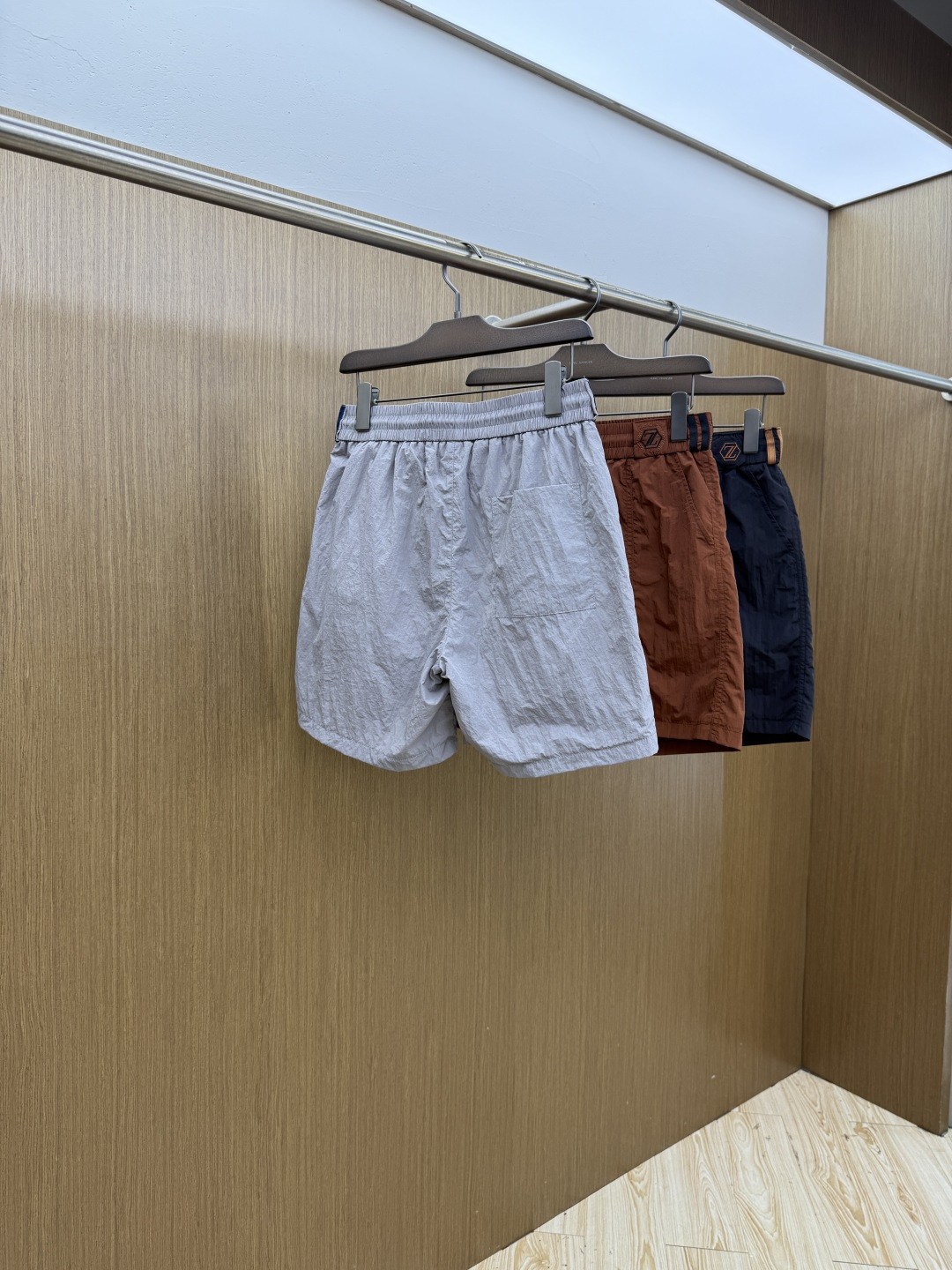 早春 ZZ 🔥🔥Ss独家专供新款休闲沙滩短裤🩳高端版本！定制面料 内里纱网 透气舒适度高，细节无可挑剔，