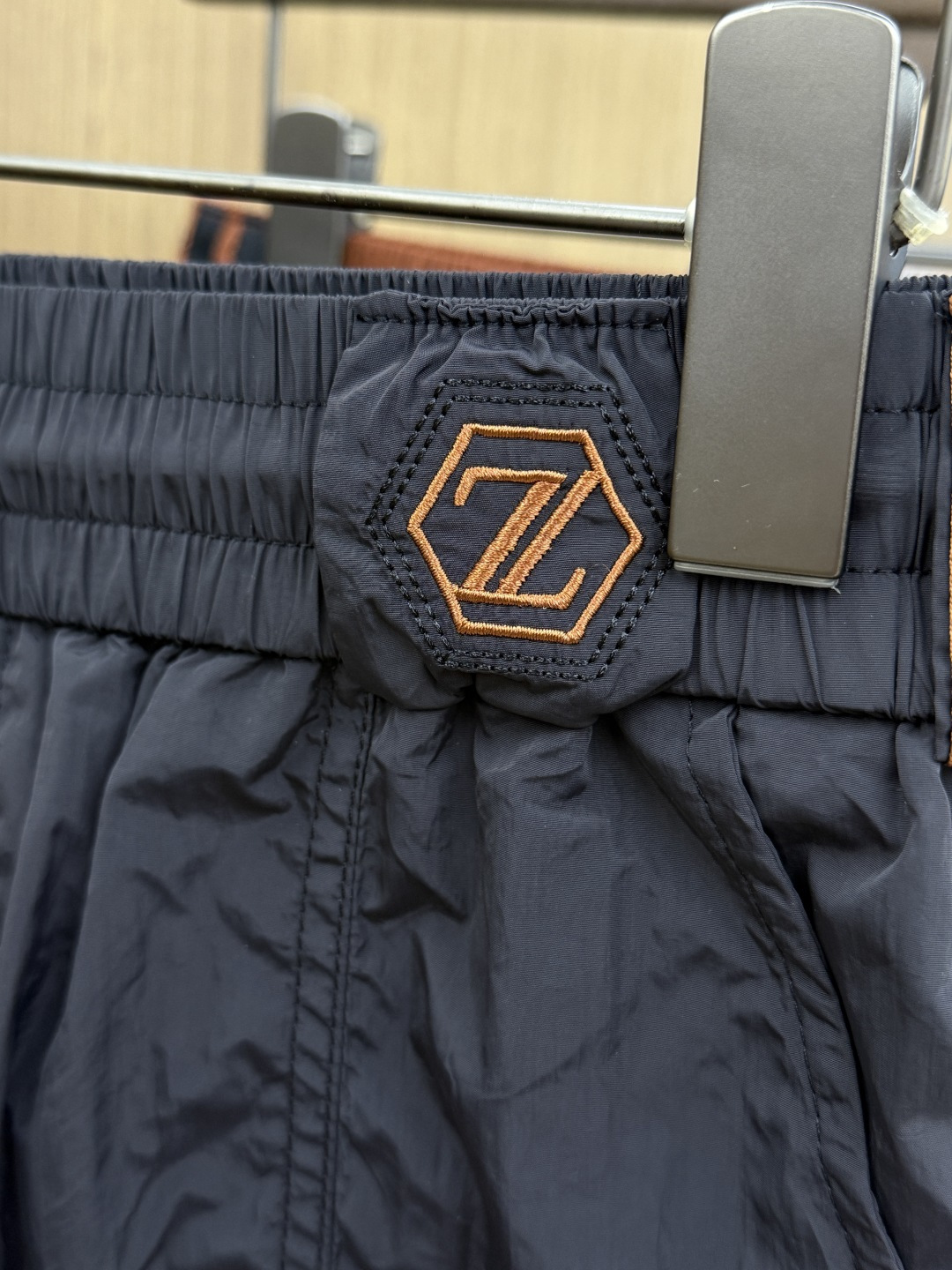 早春 ZZ 🔥🔥Ss独家专供新款休闲沙滩短裤🩳高端版本！定制面料 内里纱网 透气舒适度高，细节无可挑剔，