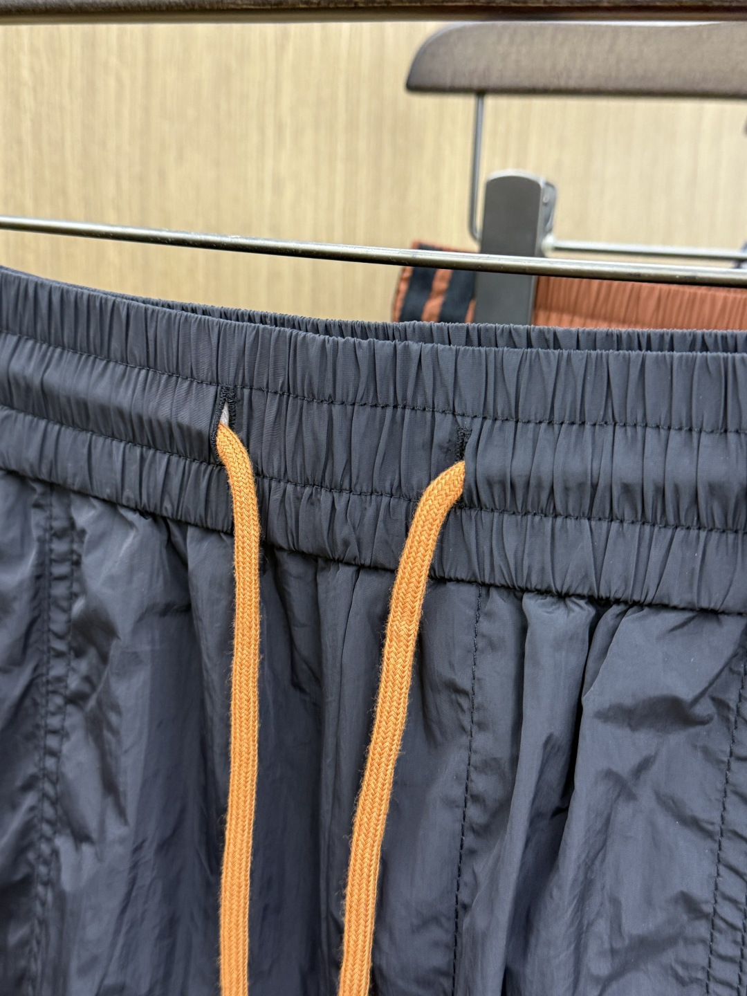 早春 ZZ 🔥🔥Ss独家专供新款休闲沙滩短裤🩳高端版本！定制面料 内里纱网 透气舒适度高，细节无可挑剔，