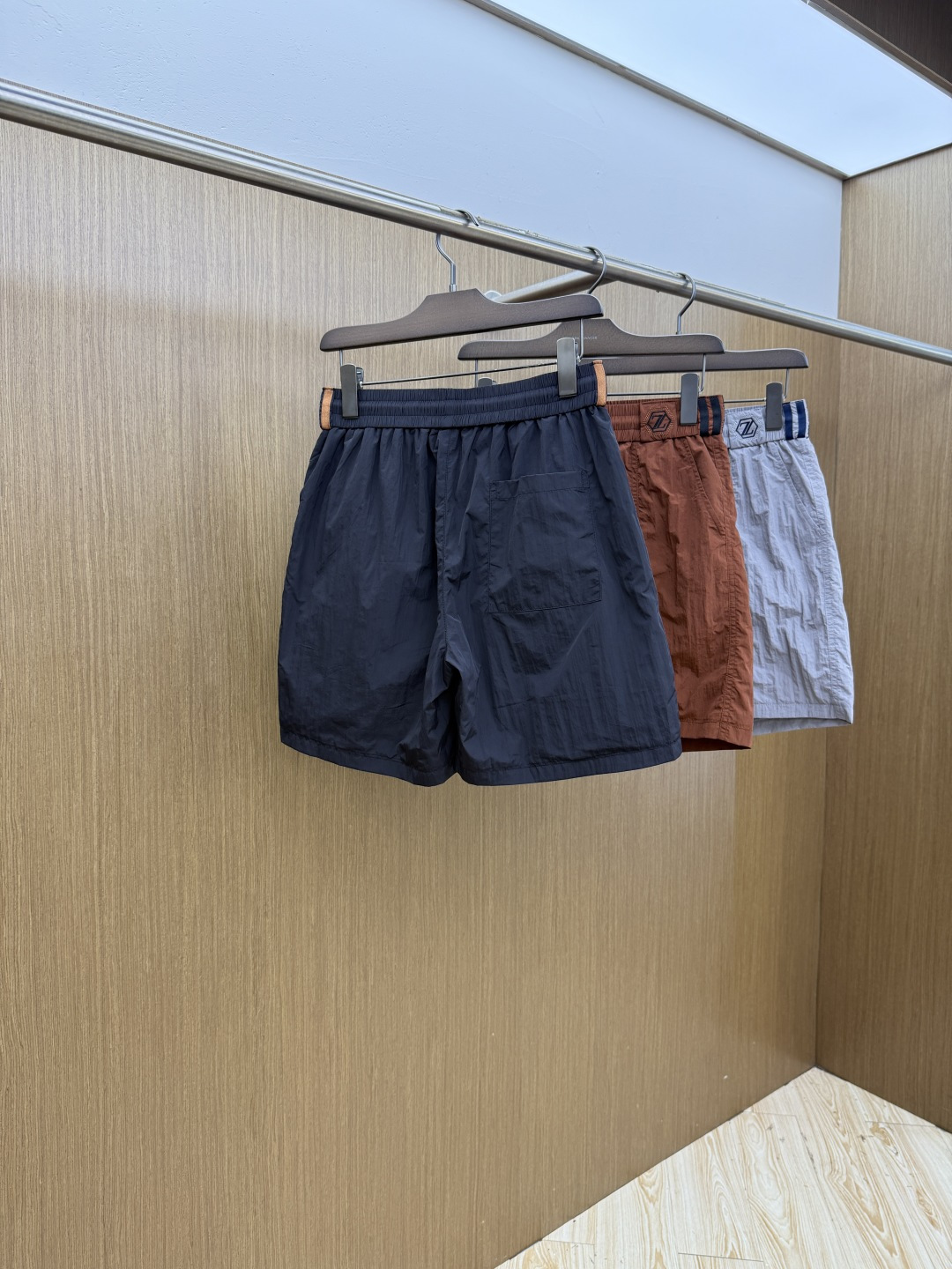 早春 ZZ 🔥🔥Ss独家专供新款休闲沙滩短裤🩳高端版本！定制面料 内里纱网 透气舒适度高，细节无可挑剔，