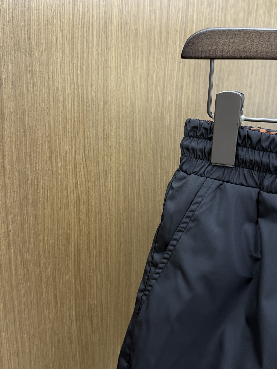 早春 Zz 🔥🔥Ss独家专供新款休闲沙滩短裤🩳高端版本！定制面料 内里纱网 透气舒适度高，细节无可挑剔，