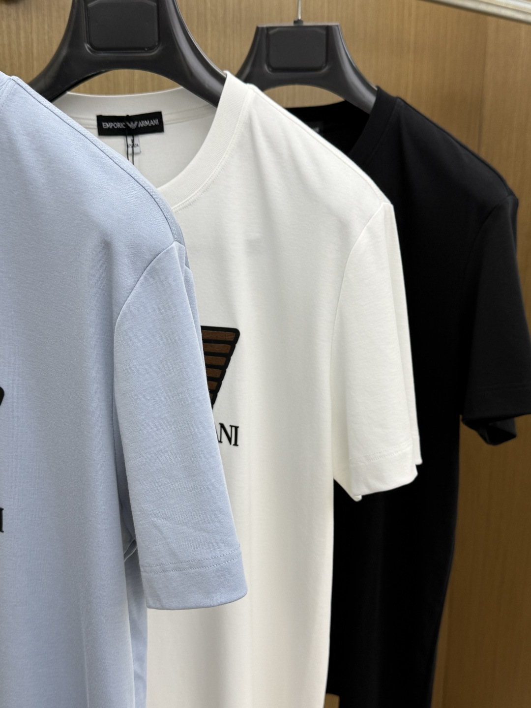 早春 AJ 🔥🔥春夏新款原单男士圆领短袖T恤 柜台同步发售 🔥爆款🔥 ✨简洁时尚百搭 高端品质 ✨胸前刺绣logo图案设