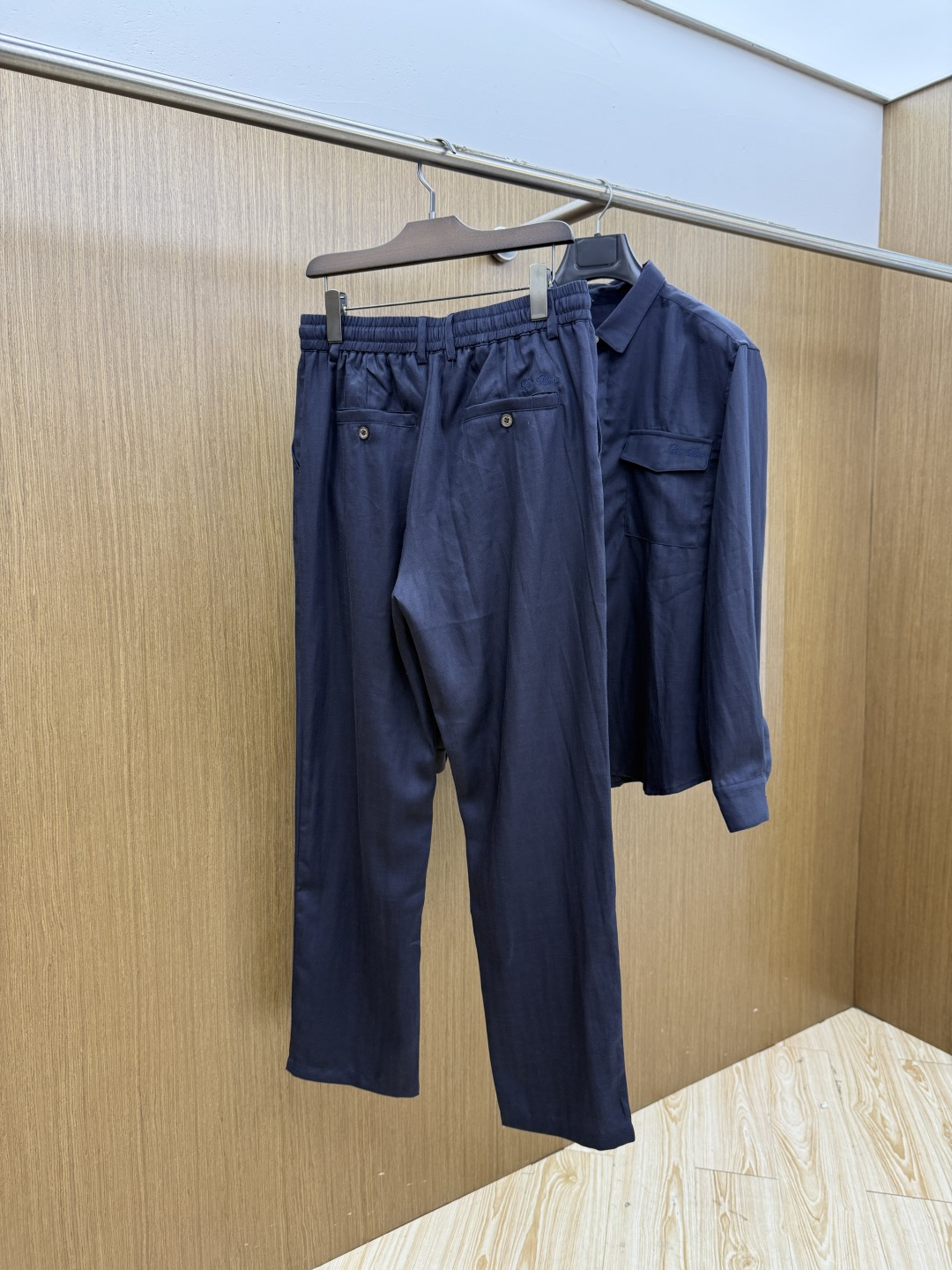早春/套 Loro Piana 一套不拆2026Ss高端品质专柜，贸易公司渠道稀出，领先官网发售！经典休