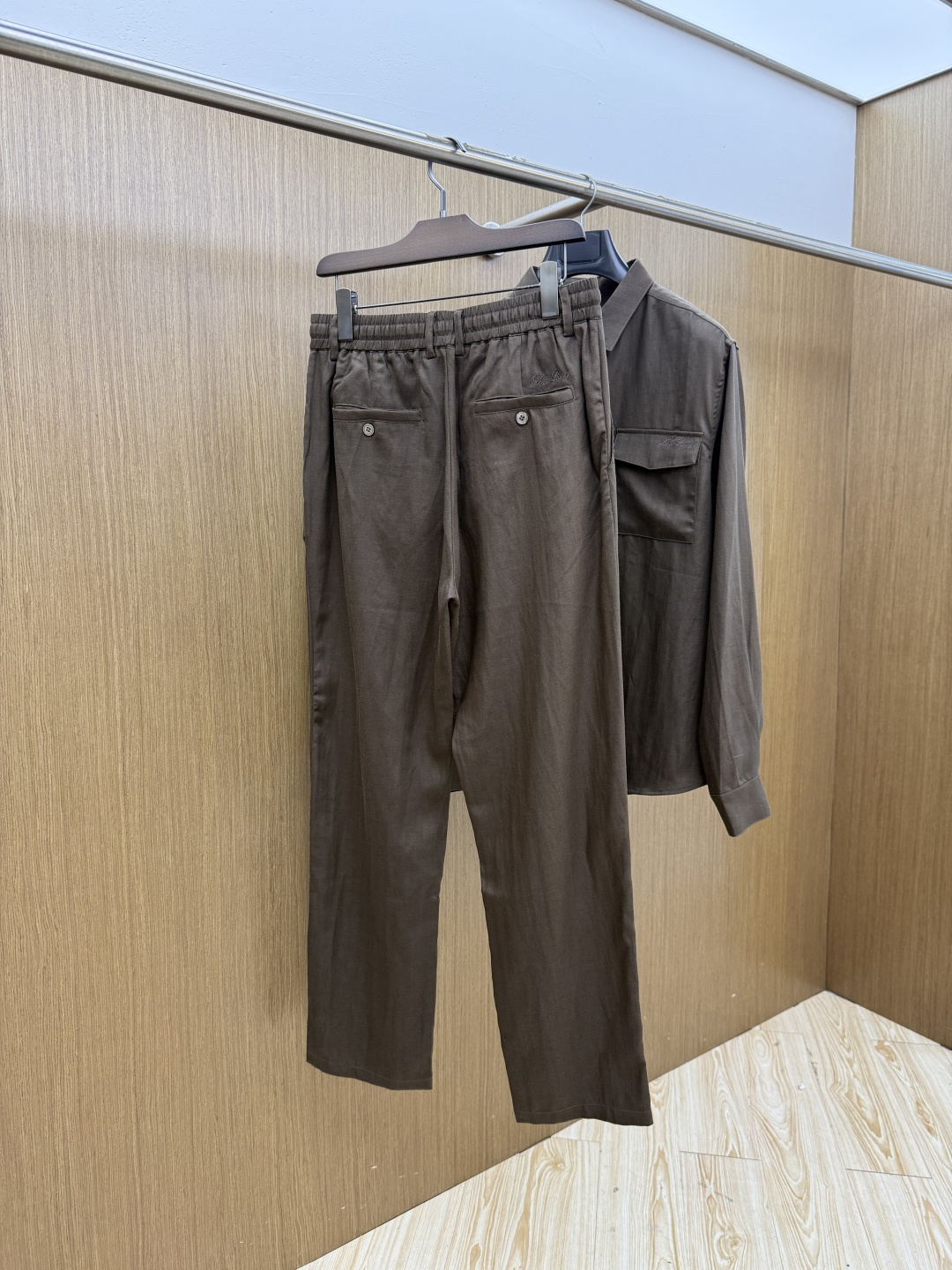 早春/套 Loro Piana 一套不拆2026Ss高端品质专柜，贸易公司渠道稀出，领先官网发售！经典休
