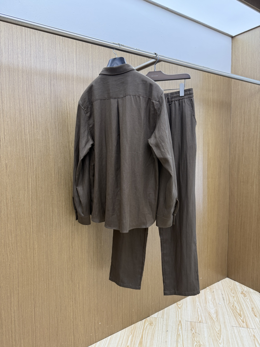 早春/套 Loro Piana 一套不拆2026Ss高端品质专柜，贸易公司渠道稀出，领先官网发售！经典休