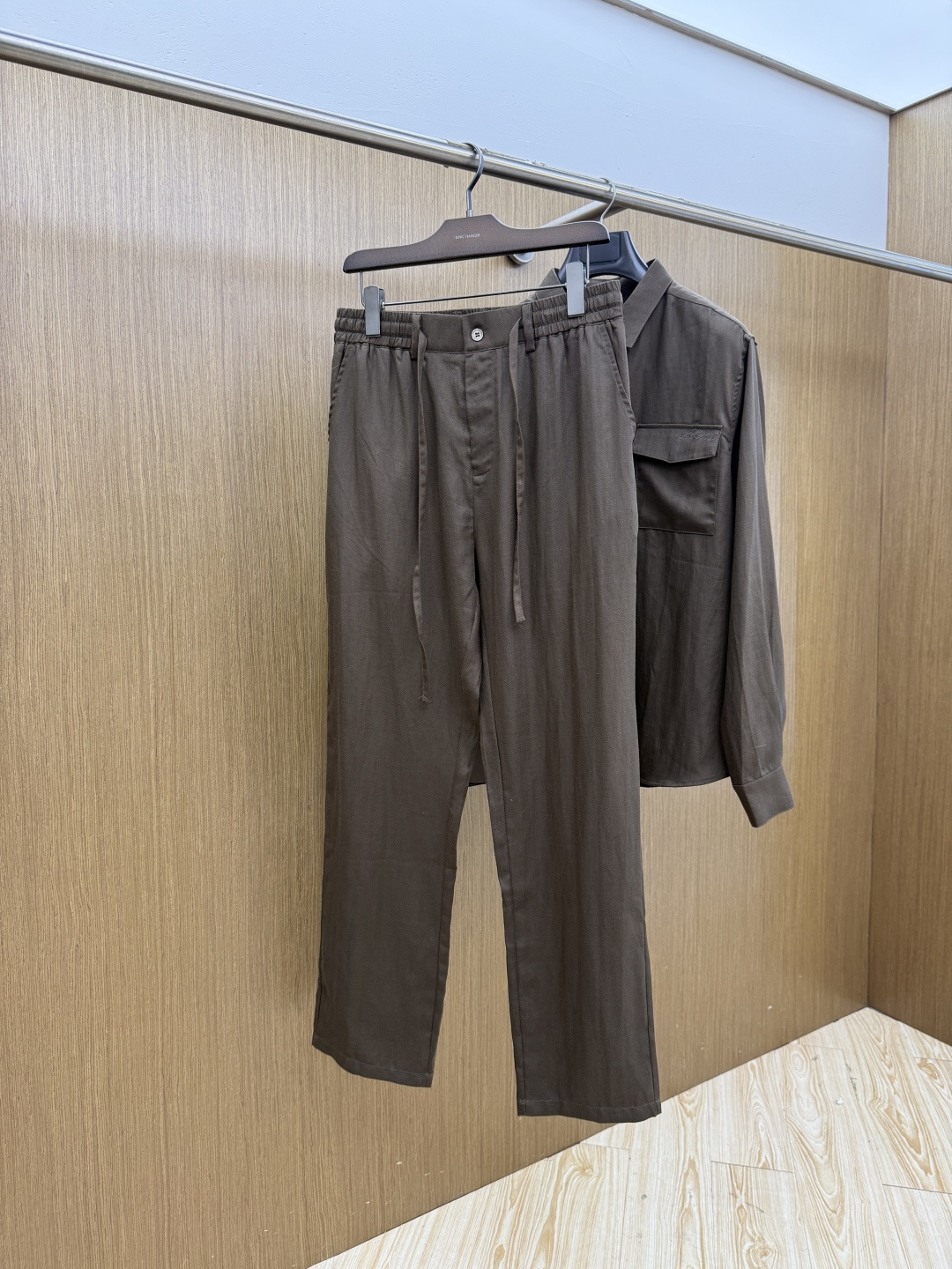 早春/套 Loro Piana 一套不拆2026Ss高端品质专柜，贸易公司渠道稀出，领先官网发售！经典休