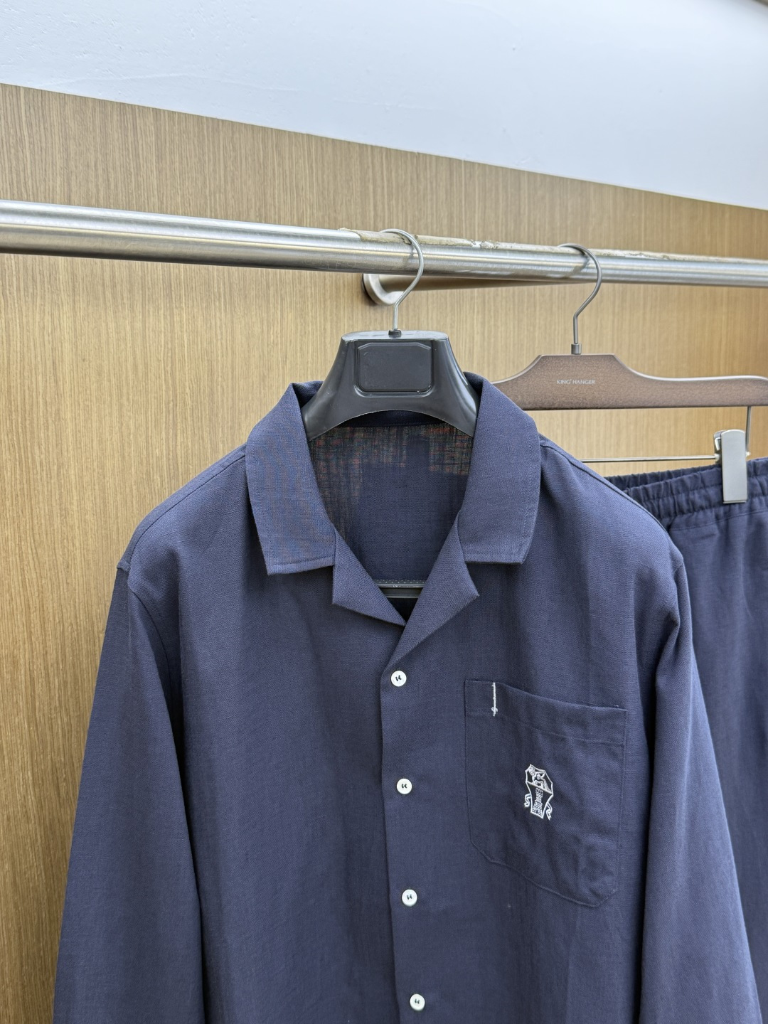 早春/套 BC 一套不拆2026Ss高端品质专柜，贸易公司渠道稀出，领先官网发售！经典休闲衬衫搭配独特的