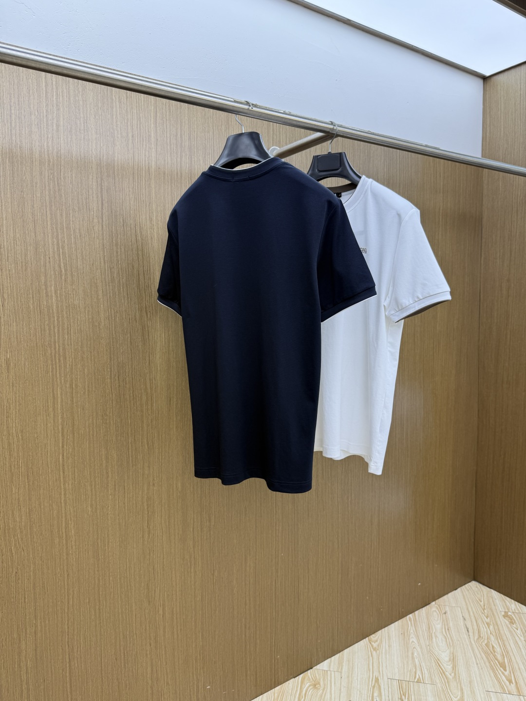 早春 Loro piana 🔥s新品莫代尔T恤.原单推荐❤️经典标识.3D立体定制工艺.质感品质呈现.经