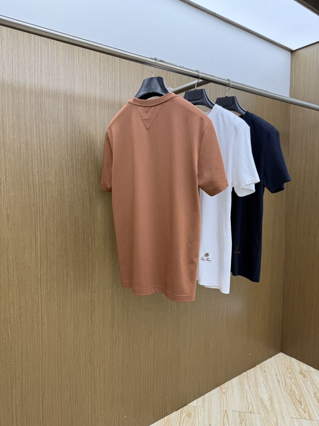 早春 Loro piana 🔥s新品莫代尔T恤.原单推荐❤️经典标识.3D立体定制工艺.质感品质呈现.经