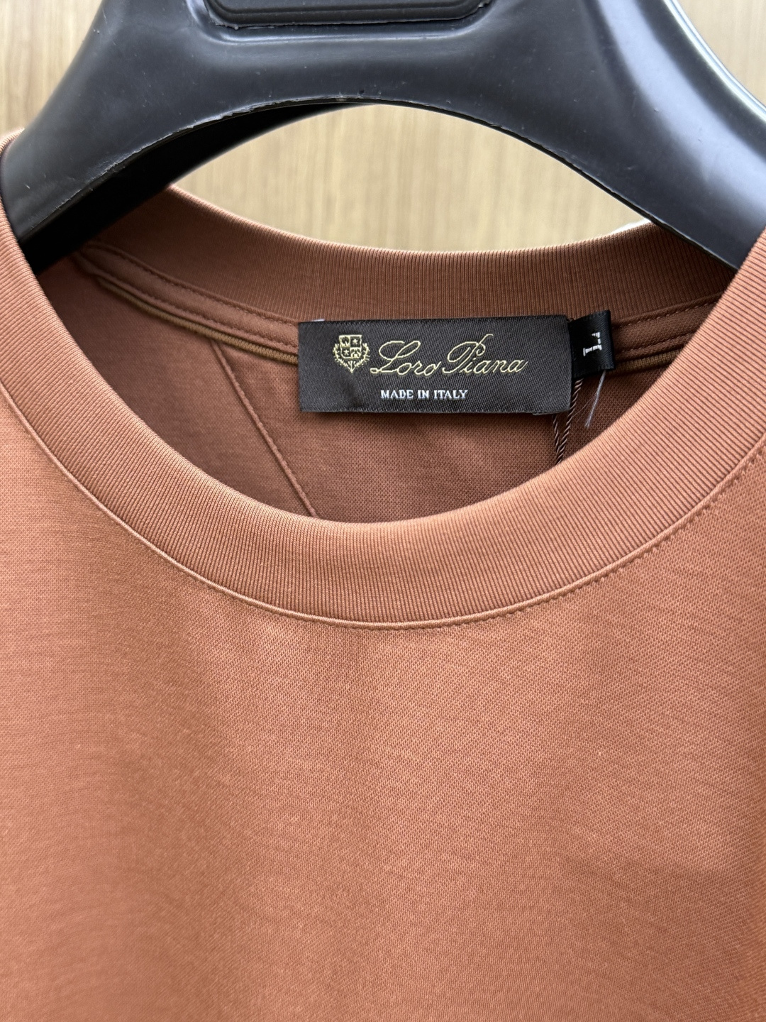 早春 Loro piana 🔥s新品莫代尔T恤.原单推荐❤️经典标识.3D立体定制工艺.质感品质呈现.经