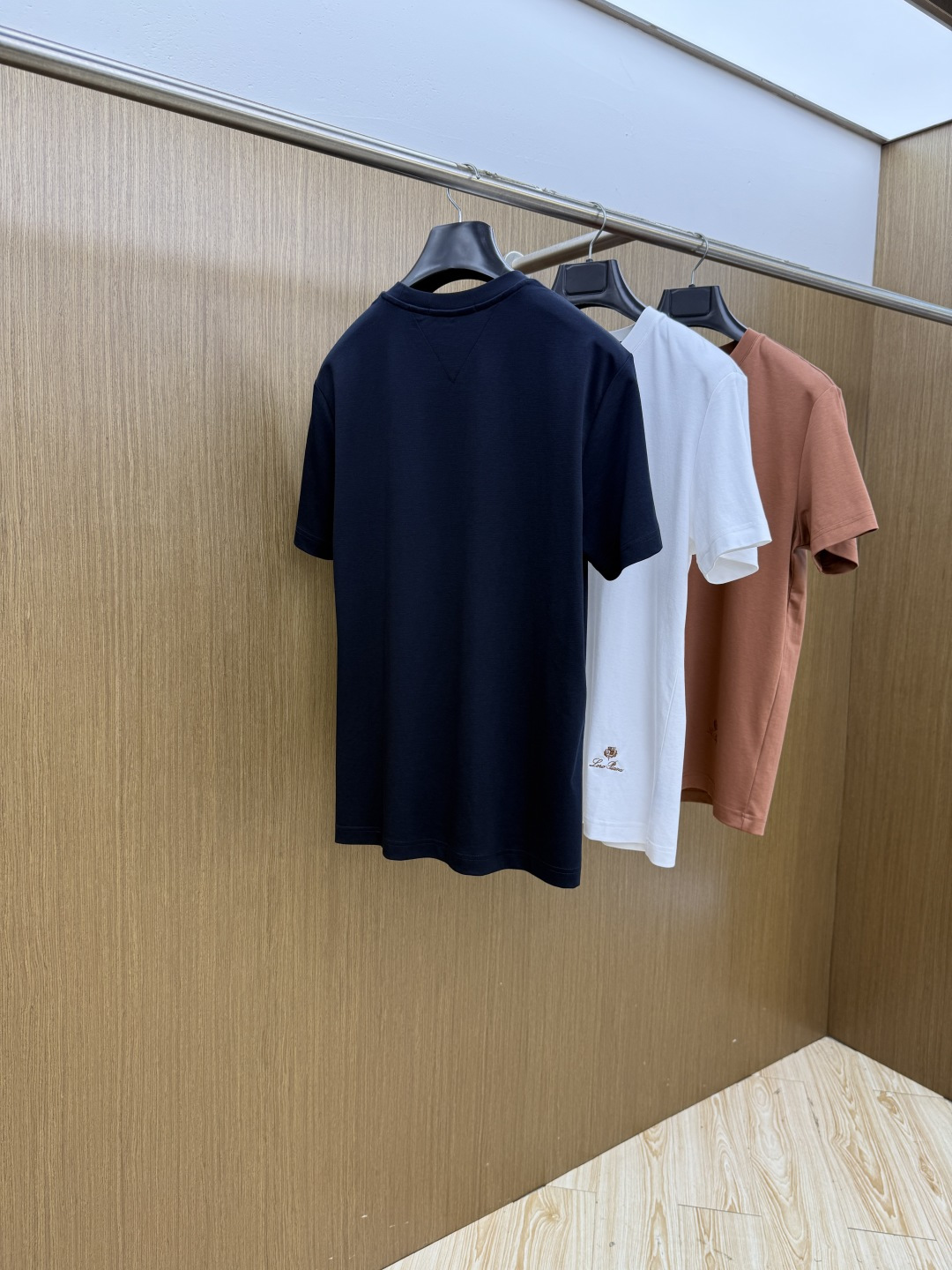 早春 Loro piana 🔥s新品莫代尔T恤.原单推荐❤️经典标识.3D立体定制工艺.质感品质呈现.经