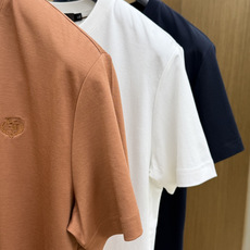 早春 Loro piana 🔥s新品莫代尔T恤.原单推荐❤️经典标识.3D立体定制工艺.质感品质呈现.经 早春 Loro piana 🔥s新品莫代尔T恤.原单推荐❤️经典标识.3D立体定制工艺.质感品质呈现.经