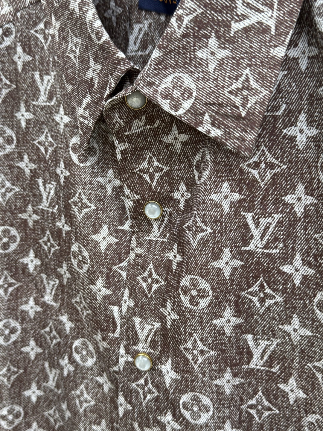 早春/套 LV 🔥🔥独家定制 26SS春季新款短袖㊙️翻领短袖短裤套装，棉麻纤维面料短裤套装，上身效果非