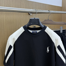 早春/套 Polo 🔥🔥高端定制 2026春夏新款首发专柜最新款短袖短裤休闲套装 高端订制 设计前卫时尚!品牌logo重 早春/套 Polo 🔥🔥高端定制 2026春夏新款首发专柜最新款短袖短裤休闲套装 高端订制 设计前卫时尚!品牌logo重