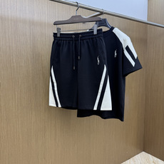 早春/套 Polo 🔥🔥高端定制 2026春夏新款首发专柜最新款短袖短裤休闲套装 高端订制 设计前卫时尚!品牌logo重 早春/套 Polo 🔥🔥高端定制 2026春夏新款首发专柜最新款短袖短裤休闲套装 高端订制 设计前卫时尚!品牌logo重