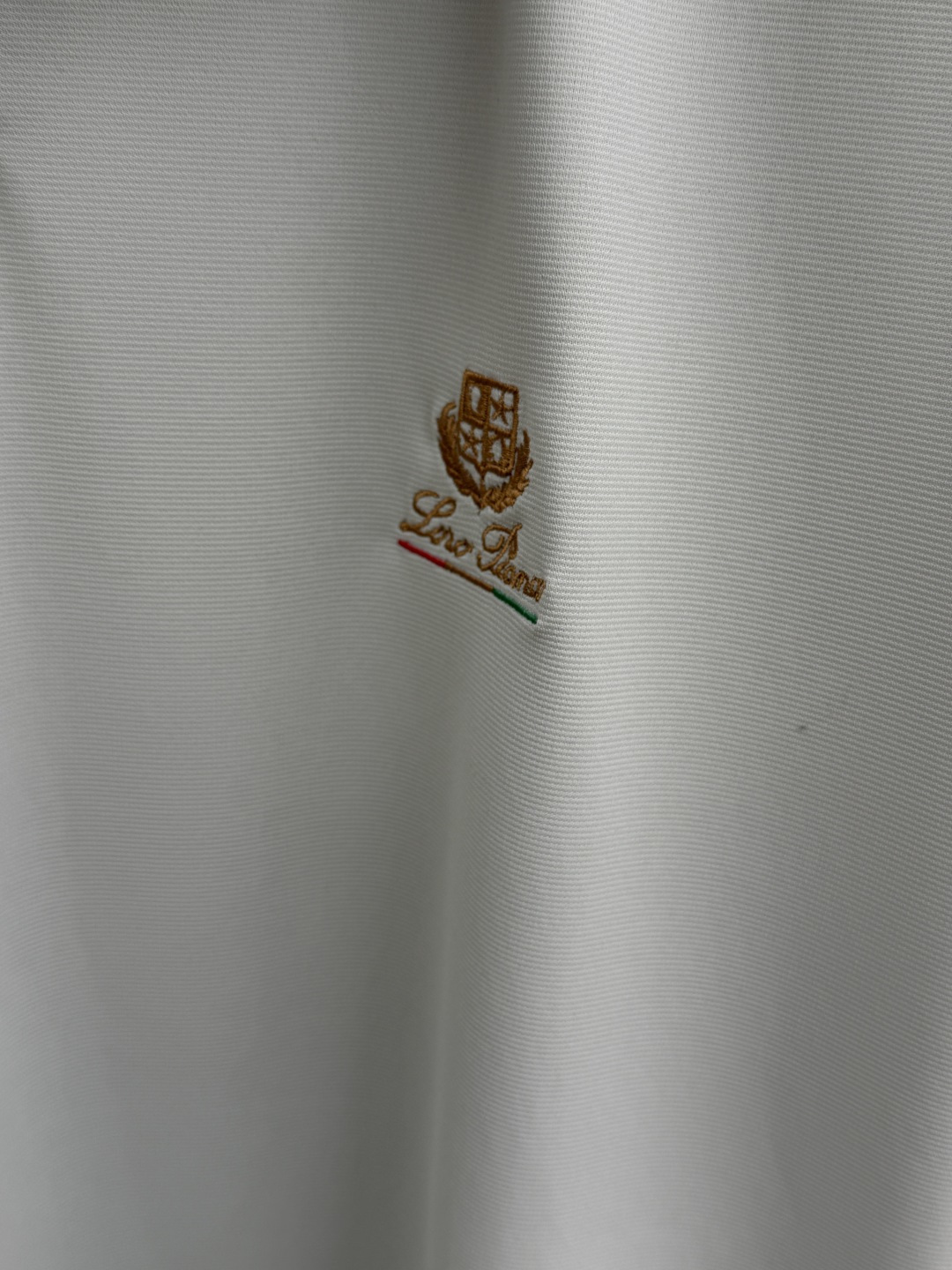 早春 Loro Piana 🔥🔥独家定制 2026春夏新款男士短袖Polo衫，品牌最新设计元素！既不单调也不复杂,恰到好