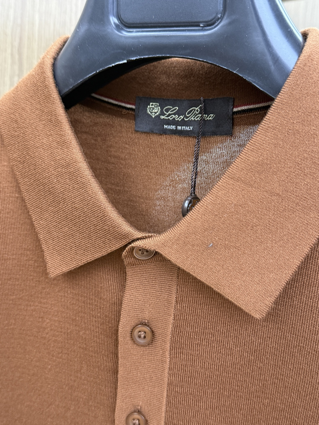 早春 Loro piana 🔥🔥春夏新款男士短袖针织Polo衫，品牌最新设计元素！既不单调也不复杂,恰到好处的展现品味！