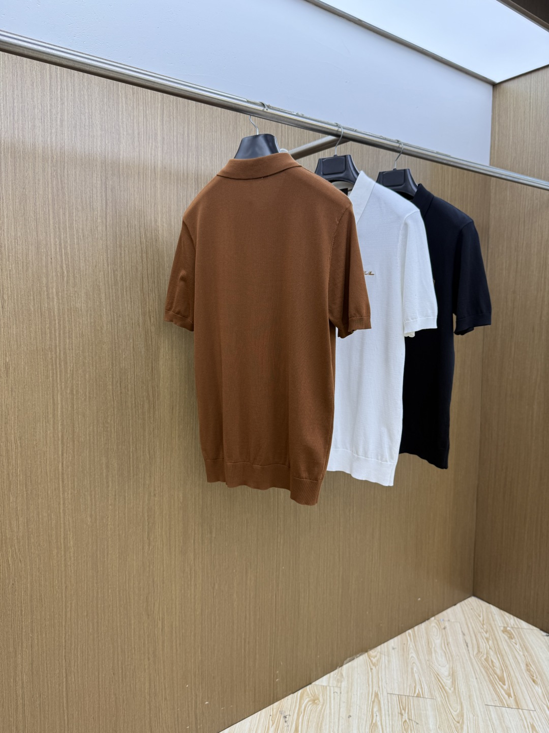 早春 Loro piana 🔥🔥春夏新款男士短袖针织Polo衫，品牌最新设计元素！既不单调也不复杂,恰到好处的展现品味！