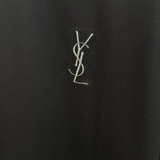 早春 YSL🔥🔥春夏新款首发专柜最新款圆领短袖 高端订制 设计前卫时尚!品牌logo重工艺设计 高端定制100支双面丝光 早春 YSL🔥🔥春夏新款首发专柜最新款圆领短袖 高端订制 设计前卫时尚!品牌logo重工艺设计 高端定制100支双面丝光
