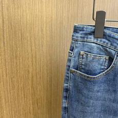 早春 Her 🔥🔥高端定制 26ss春夏新品轻奢休闲牛仔裤👖 官网同步发售,裤身工艺设计,客供辅料、高定棉麻面料,代工厂 早春 Her 🔥🔥高端定制 26ss春夏新品轻奢休闲牛仔裤👖 官网同步发售,裤身工艺设计,客供辅料、高定棉麻面料,代工厂