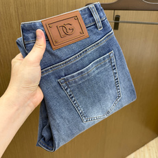 早春 DG 🔥🔥高端定制 26ss春夏新品轻奢休闲牛仔裤👖 官网同步发售,裤身工艺设计,客供辅料、高定棉麻面料,代工厂免 早春 DG 🔥🔥高端定制 26ss春夏新品轻奢休闲牛仔裤👖 官网同步发售,裤身工艺设计,客供辅料、高定棉麻面料,代工厂免
