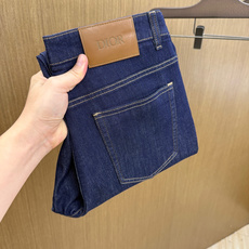 早春 CD 🔥🔥高端定制 26ss春夏新品轻奢休闲牛仔裤👖 官网同步发售,裤身工艺设计,客供辅料、高定棉麻面料,代工厂 早春 CD 🔥🔥高端定制 26ss春夏新品轻奢休闲牛仔裤👖 官网同步发售,裤身工艺设计,客供辅料、高定棉麻面料,代工厂
