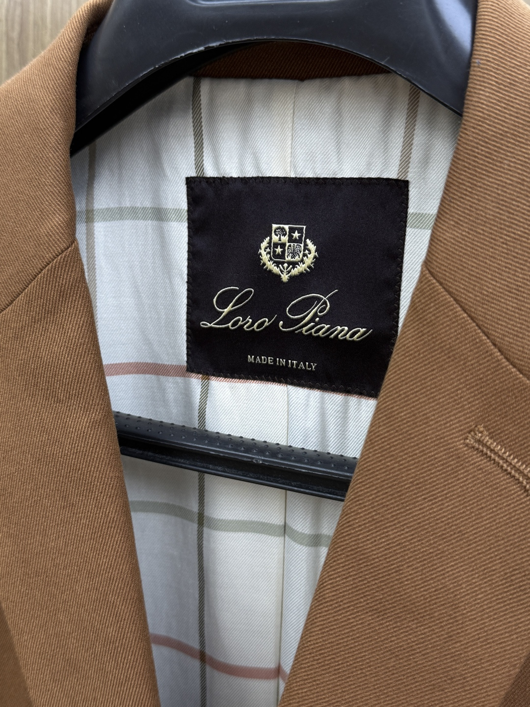 早秋款 Loro Piana🔥🔥 高定西服 2026早秋轻奢系列，最新时尚男款西装外套.定织定染面料。处处细节显工艺足够