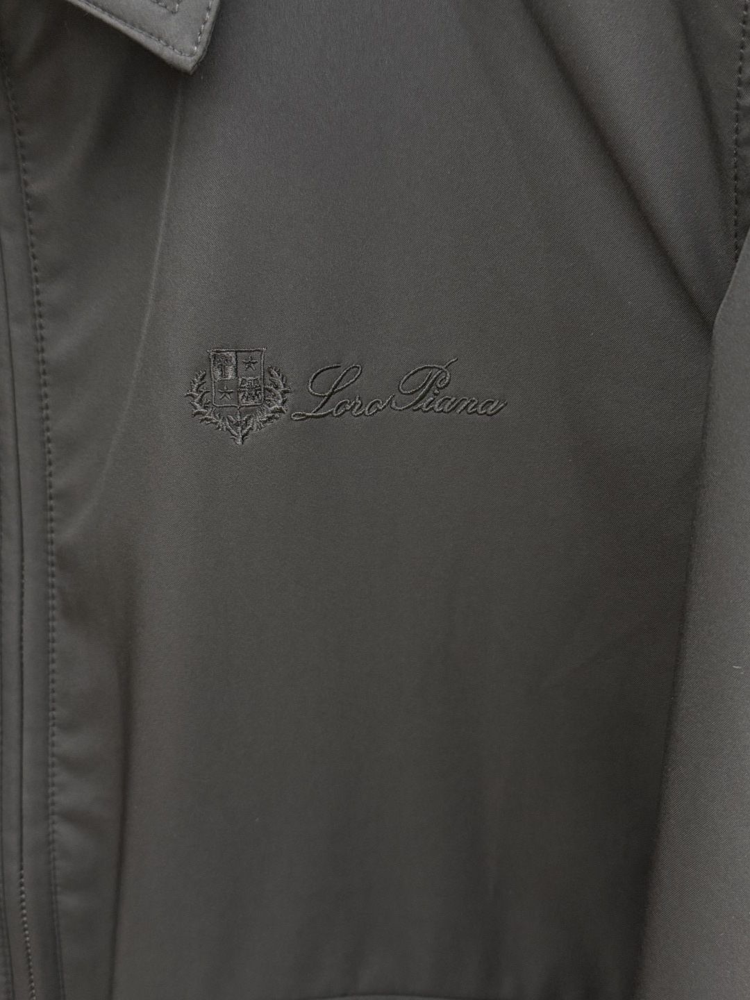早秋款 Loro Piana 🔥🔥秋冬新款时尚翻领夹克外套，原版订制五金配件全进口原版定制 欢迎对比 绝对的高品质   