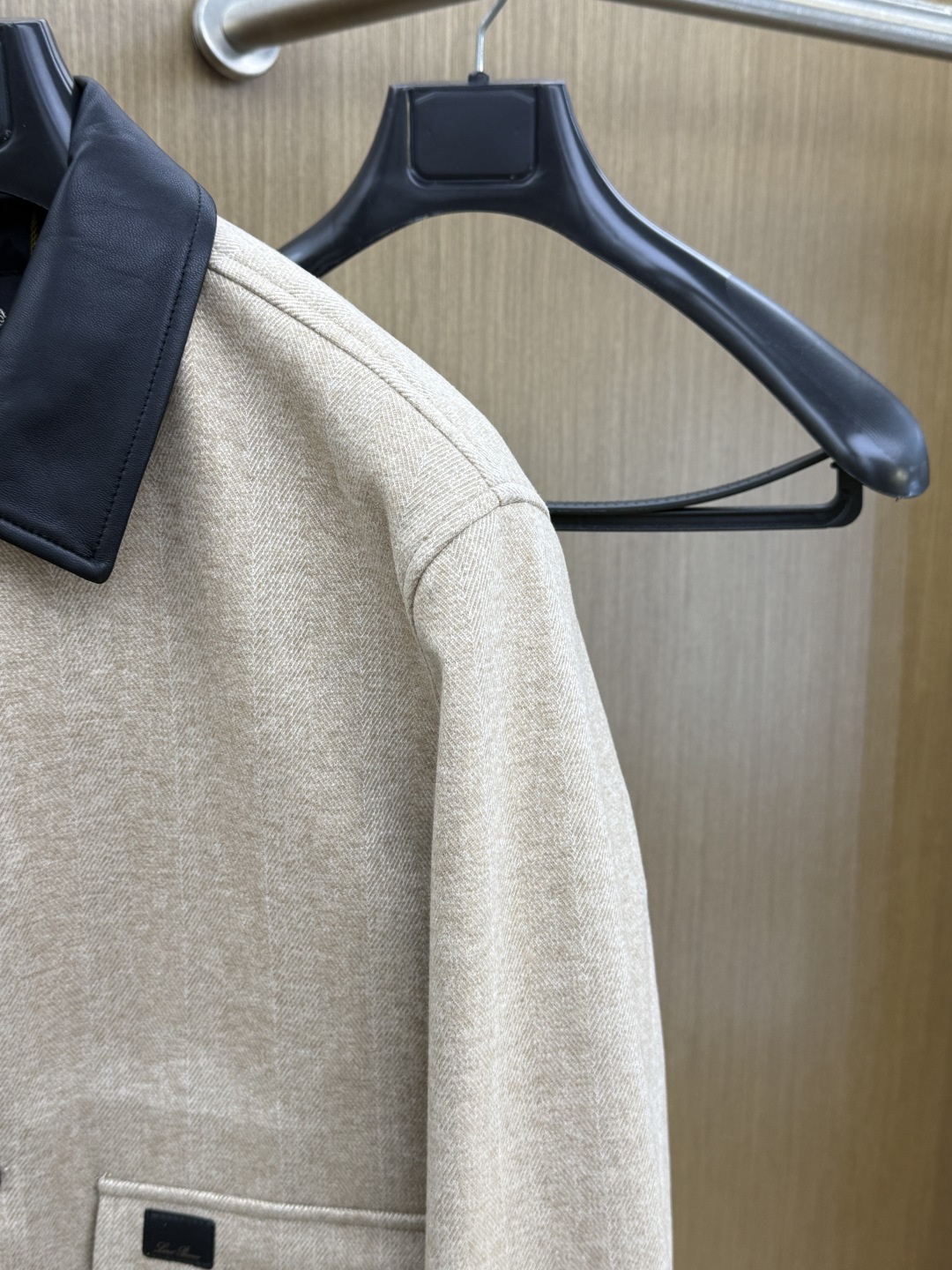 早秋款 Loro piana 🔥🔥秋冬新款时尚翻领真皮鹅绒外套羽绒服、原版订制五金配件全进口原版定制 欢迎对比 绝对的高
