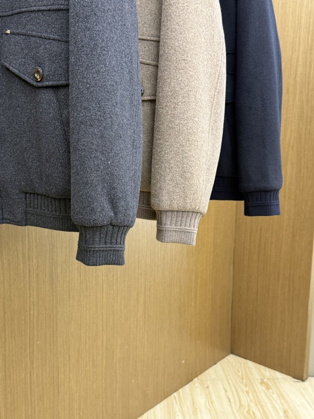 早秋款 Loro piana 🔥🔥秋冬新款时尚翻领鹅绒外套羽绒服、原版订制五金配件全进口原版定制 欢迎对比 绝对的高品质