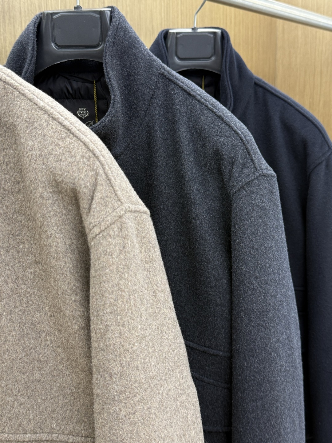 早秋款 Loro piana 🔥🔥秋冬新款时尚翻领鹅绒外套羽绒服、原版订制五金配件全进口原版定制 欢迎对比 绝对的高品质