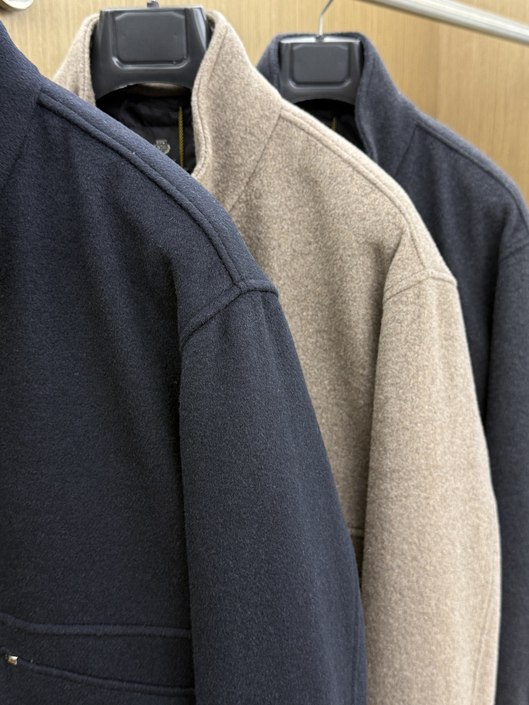 早秋款 Loro piana 🔥🔥秋冬新款时尚翻领鹅绒外套羽绒服、原版订制五金配件全进口原版定制 欢迎对比 绝对的高品质