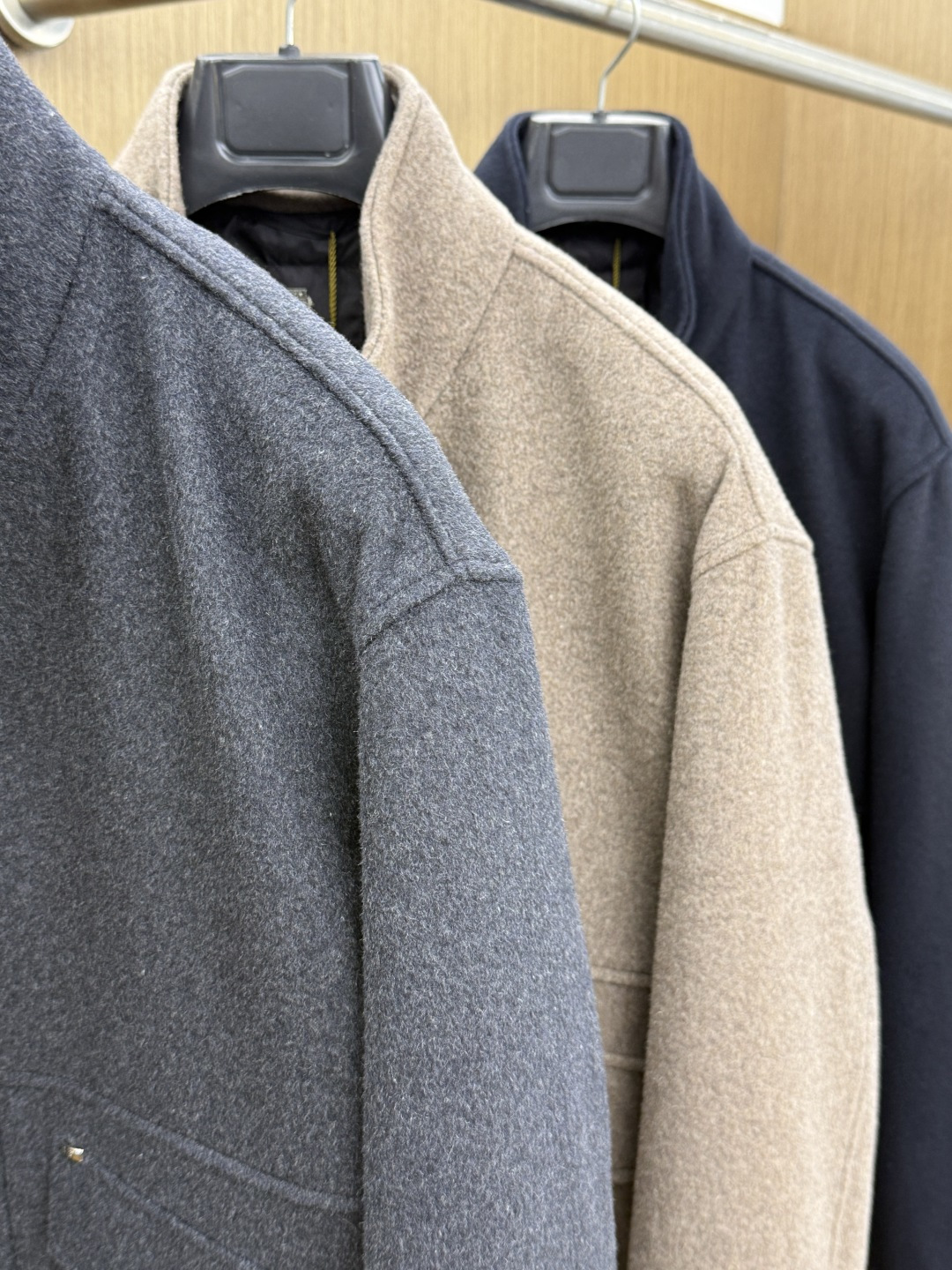 早秋款 Loro piana 🔥🔥秋冬新款时尚翻领鹅绒外套羽绒服、原版订制五金配件全进口原版定制 欢迎对比 绝对的高品质