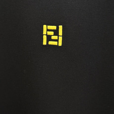 秋冬 FD 🔥秋冬圆领刺绣短袖T恤打底衫 元素性的Logo徽章凸显休闲时尚魅力,依然独领时尚风骚.内搭好伴侣… 客供高支 秋冬 FD 🔥秋冬圆领刺绣短袖T恤打底衫 元素性的Logo徽章凸显休闲时尚魅力,依然独领时尚风骚.内搭好伴侣… 客供高支