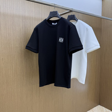 秋冬 LOE 🔥秋冬圆领刺绣短袖T恤打底衫 元素性的Logo徽章凸显休闲时尚魅力,依然独领时尚风骚.内搭好伴侣… 客供高 秋冬 LOE 🔥秋冬圆领刺绣短袖T恤打底衫 元素性的Logo徽章凸显休闲时尚魅力,依然独领时尚风骚.内搭好伴侣… 客供高