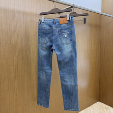 早春 LV 🔥🔥高端定制 26ss春夏新品轻奢休闲牛仔裤👖 官网同步发售,裤身工艺设计,客供辅料、高定棉麻面料,代工厂免 早春 LV 🔥🔥高端定制 26ss春夏新品轻奢休闲牛仔裤👖 官网同步发售,裤身工艺设计,客供辅料、高定棉麻面料,代工厂免