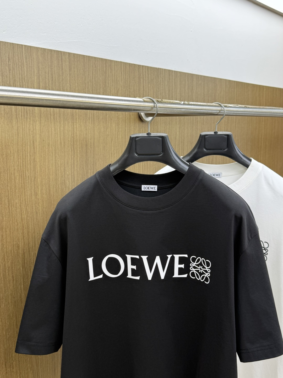 早春 Loe 🔥🔥春夏新款原单男士休闲短袖 高端定制 高端版本 时尚百搭爆款⚠️⚠️✨✨进口面料 手感超柔软细腻  穿着