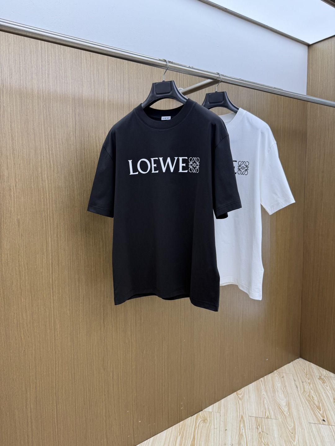早春 Loe 🔥🔥春夏新款原单男士休闲短袖 高端定制 高端版本 时尚百搭爆款⚠️⚠️✨✨进口面料 手感超柔软细腻  穿着