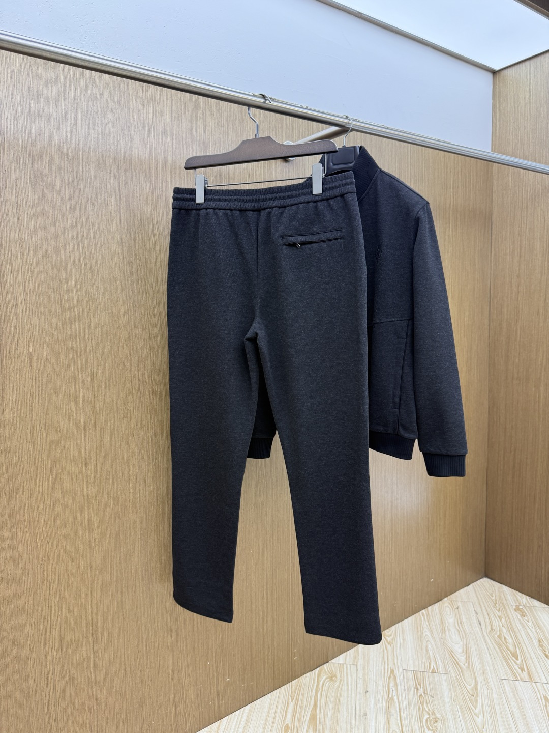 秋冬/套 Loro piana 🔥🔥高端品质 2026秋冬新款休闲时尚套装 顶级品质 定制顶级面料  秀场新品‼品相非常