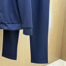 秋冬/套 Loro piana 🔥🔥高端品质 2026秋冬新款休闲时尚套装 顶级品质 定制顶级面料 秀场新品‼品相非常 秋冬/套 Loro piana 🔥🔥高端品质 2026秋冬新款休闲时尚套装 顶级品质 定制顶级面料 秀场新品‼品相非常