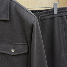 秋冬/套 Loro piana 🔥🔥高端品质 2026秋冬新款休闲时尚套装 顶级品质 定制顶级面料 秀场新品‼品相非常 秋冬/套 Loro piana 🔥🔥高端品质 2026秋冬新款休闲时尚套装 顶级品质 定制顶级面料 秀场新品‼品相非常