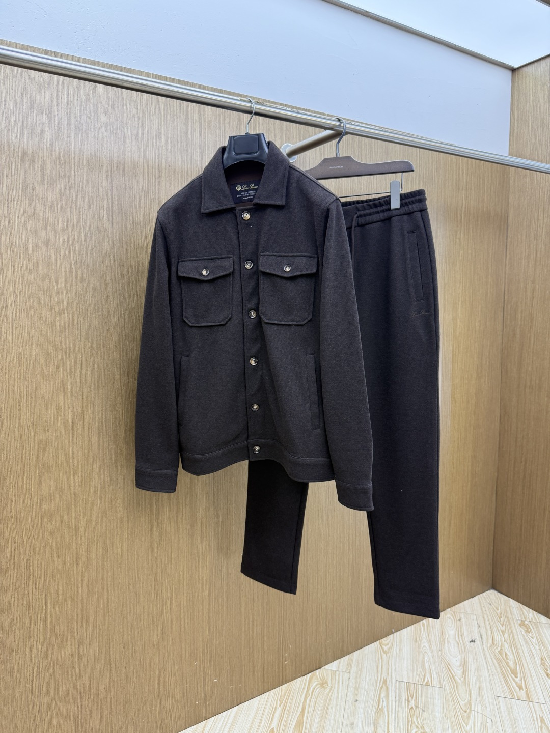 秋冬/套 Loro piana 🔥🔥高端品质 2026秋冬新款休闲时尚套装 顶级品质 定制顶级面料  秀场新品‼品相非常