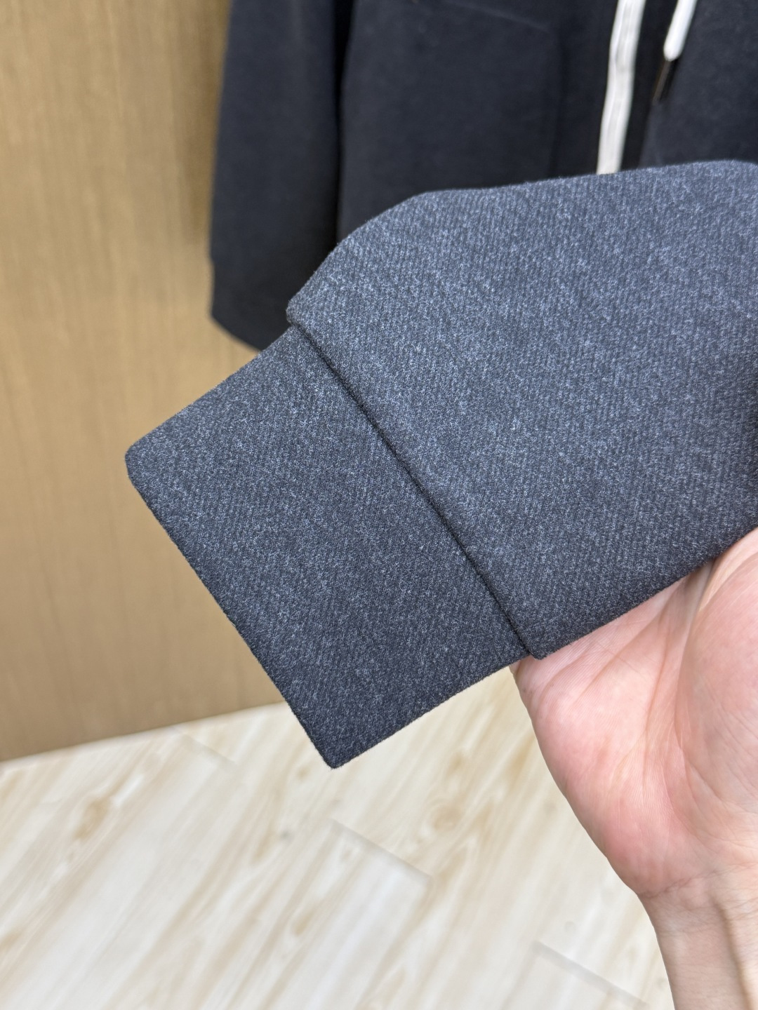 秋冬/套 Loro piana 🔥🔥高端品质 2026秋冬新款休闲时尚套装 顶级品质 定制顶级面料 秀场新品‼品相非常 秋冬/套 Loro piana 🔥🔥高端品质 2026秋冬新款休闲时尚套装 顶级品质 定制顶级面料 秀场新品‼品相非常
