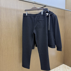 秋冬/套 Loro piana 🔥🔥高端品质 2026秋冬新款休闲时尚套装 顶级品质 定制顶级面料 秀场新品‼品相非常 秋冬/套 Loro piana 🔥🔥高端品质 2026秋冬新款休闲时尚套装 顶级品质 定制顶级面料 秀场新品‼品相非常