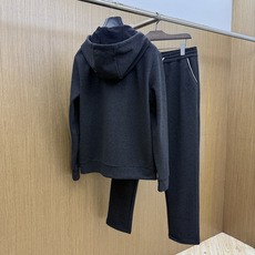 秋冬/套 Loro piana 🔥🔥高端品质 2026秋冬新款休闲时尚套装 顶级品质 定制顶级面料 秀场新品‼品相非常 秋冬/套 Loro piana 🔥🔥高端品质 2026秋冬新款休闲时尚套装 顶级品质 定制顶级面料 秀场新品‼品相非常